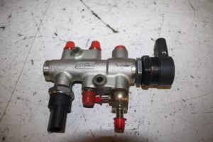 17815394 – 057130763H – Brandstofverdeler