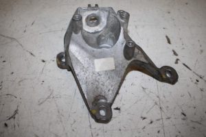 17816124 – 4H0399113D – Getriebe Halterung