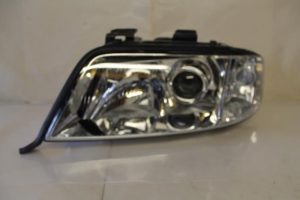 17793550 – 4B0941029N – Koplamp links