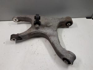 18638877 – 8R0505312F – Draagarm rechts-achter