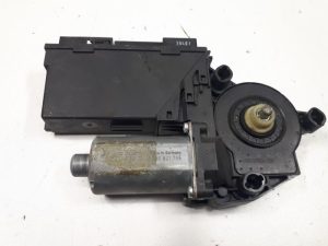 20210747 – 4E0959802C – Door window motor