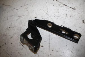 17816714 – 8T0823301D – Motorkap Scharnier