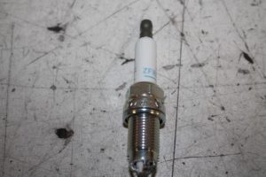 17814807 – ZFR6SQ – Bougie