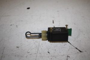 17810673 – 4B5962115A – Slotmechaniek Achterklep