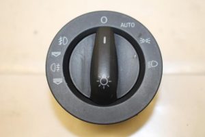 17798715 – 4F1941531D5PR – Light switch