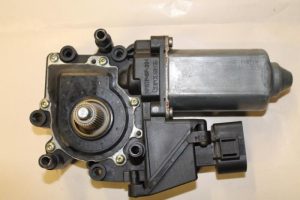 17787013 – 8D0959801 – Fenstermotor Tür
