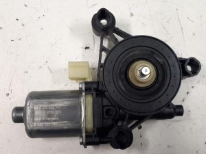 18964821 – 5Q0959801B – Raammotor Portier