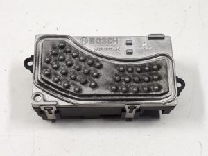 19503204 – 4F0820521A – Kachel Weerstand