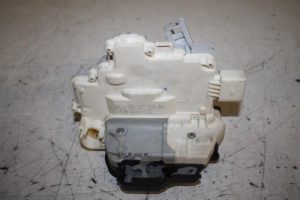 17815007 – 8E2837016AA – Deurslot Mechaniek 4Deurs rechts-voor