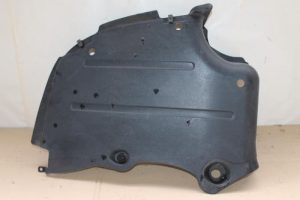 17791146 – 8E0825219E – Schutzblech Boden