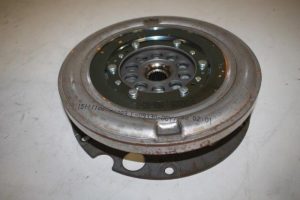 17831999 – 0B5105317R – Vliegwiel