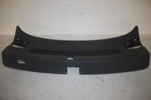 17808943 – 4G9867979E6PS – Tailgate trim