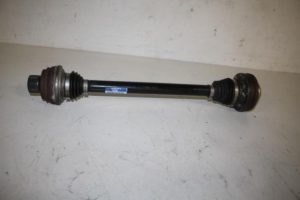 17818034 – 8R0501203D – Antriebswelle links hinten