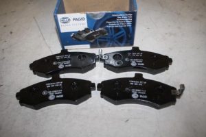 17824592 – 8DB355010481 – Bremsklotz vorne