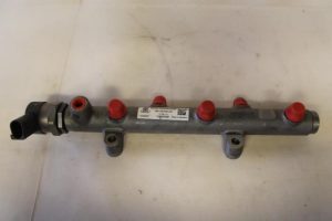 17793924 – 059130090AQ – Brandstofverdeler