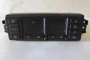 17793450 – 8L0820043B – Climatronic Paneel