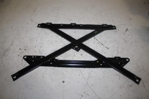 17816646 – 8K1399345C – Steun (diversen)