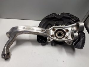 19504444 – 4F0407253H – Fusee links-voor