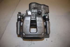 17817932 – 4E4615403C – Bremszange links hinten