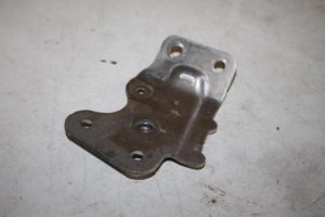 17821635 – 4M0971502J – Steun (diversen)