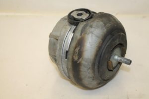 17796938 – 4B3199379B – Motorlager