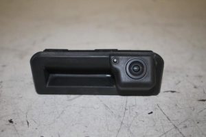 17812669 – 8W8827566C – Reversing camera