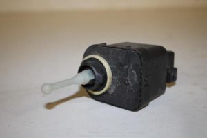 17817427 – 6K5941295 – Headlight motor