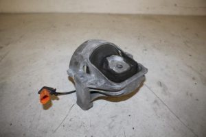17822975 – 8K0199381GQ – Engine mount