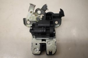 17796397 – 8K9827505A – Slotmechaniek Achterklep