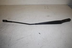 17807558 – 8R1955408B1P9 – Front wiper arm
