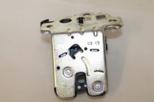 17792375 – 8R0827505 – Slotmechaniek Achterklep