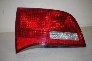 17809608 – 4F9945093 – Achterlicht links