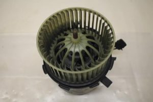 17801371 – 8K2820021 – Kachel Ventilatiemotor