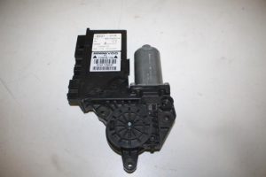 17826670 – 8E0959801A – Door window motor
