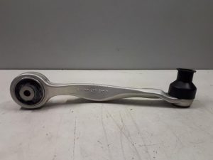 21389983 – 4D0407510D – Draagarm boven rechts-achter