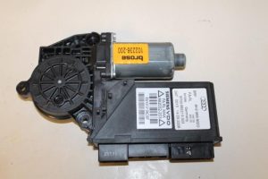 17790986 – 8H2959802D – Door window motor