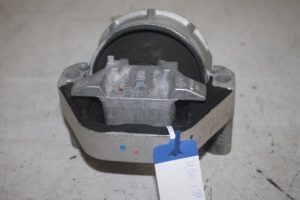 17808499 – 4G0199381LA – Engine mount