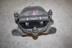 17823351 – 8K0399151CN – Getriebe Halterung