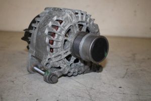 17823054 – 04C903023M – Dynamo