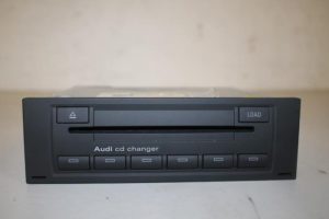 17817304 – 8E0035111D – CD Wisselaar