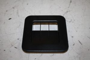 17816332 – 4H08196244PK – Luchtrooster achter