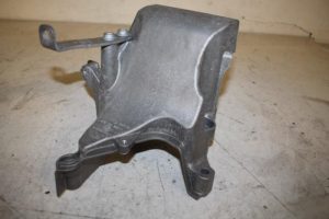 17823056 – 04C199207F – Motorsteun