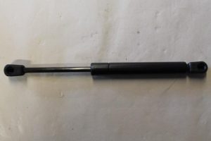 17786365 – 8N0823359 – Gasdemper Motorkap links