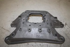 17817013 – 8K0399263AF – Steun (diversen)