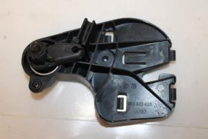 17794354 – 8R182363301C – Steun (diversen)