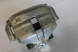 17792704 – 8K0615124F – Bremszange rechts vorne