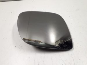 22413302 – 4L0857536B – Spiegelglas links