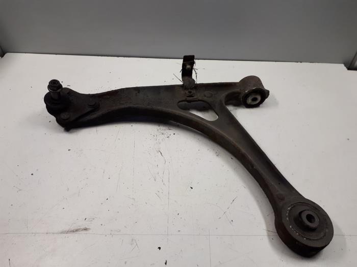 22538623 – 8N0407151D, 8N0407165 – Draagarm onder links-voor
