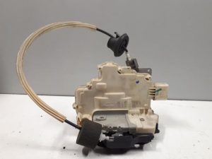 22581986 – 4F2837016B – Deurslot Mechaniek 4Deurs rechts-voor