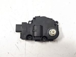22614095 – 8R0820510A – Kachelklep Motor